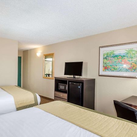 Baymont By Wyndham Fort Myers Airport Zimmer foto